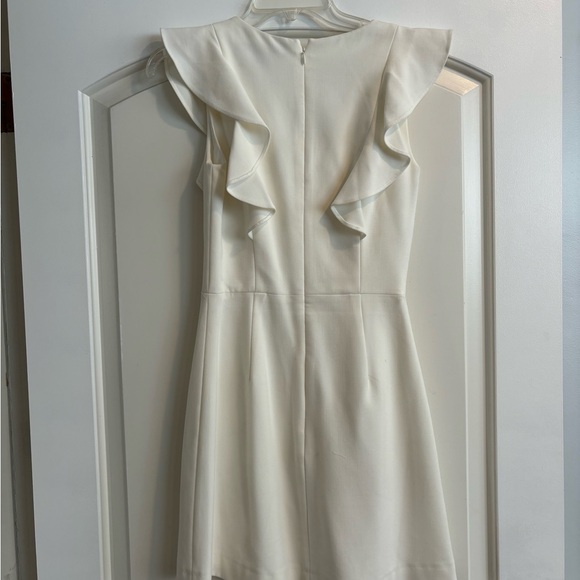 FRENCH CONNECTION WHISPER RUFFLE V NECK DRESS - Picture 3 of 3